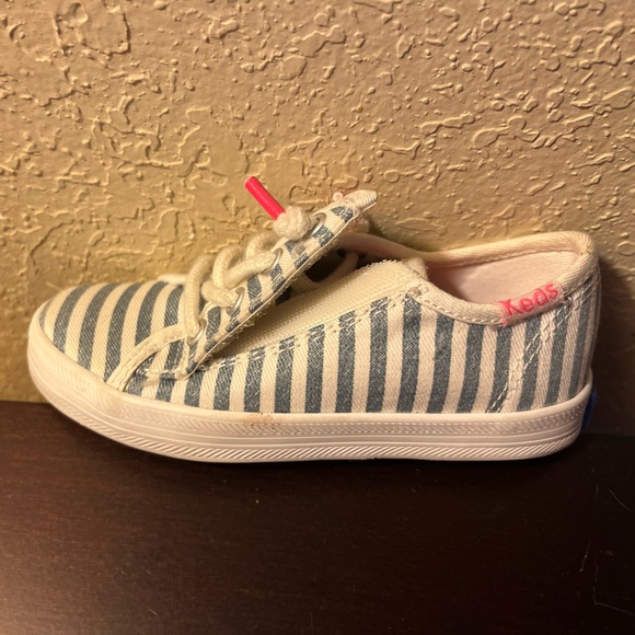 Keds Kickstart Striped Blue and White Toddler Girl (6.5M) - Picture 7 of 9